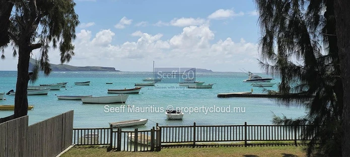 Stunning Beachfront Property on Coin de Mire
