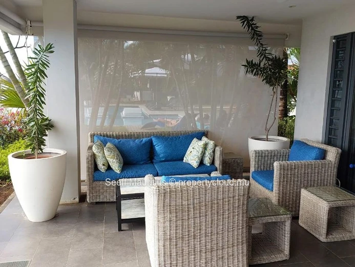 Beachfront Apartment with Unparalleled Views 