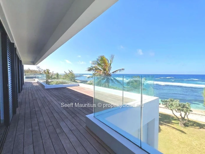 Signature Penthouse – Tropical elegance at Poste Lafayette