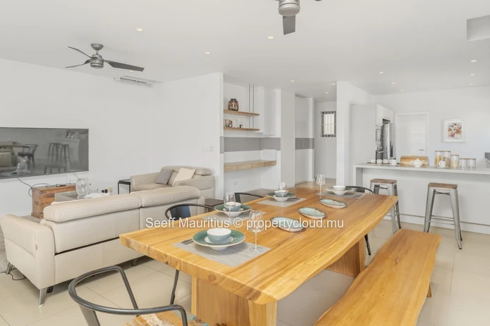 Sea-View Penthouse: Modern and Fully Furnished