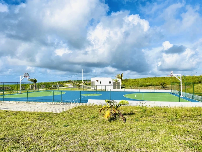 Residential plot in the prestigious gated estate, Mont Piton II