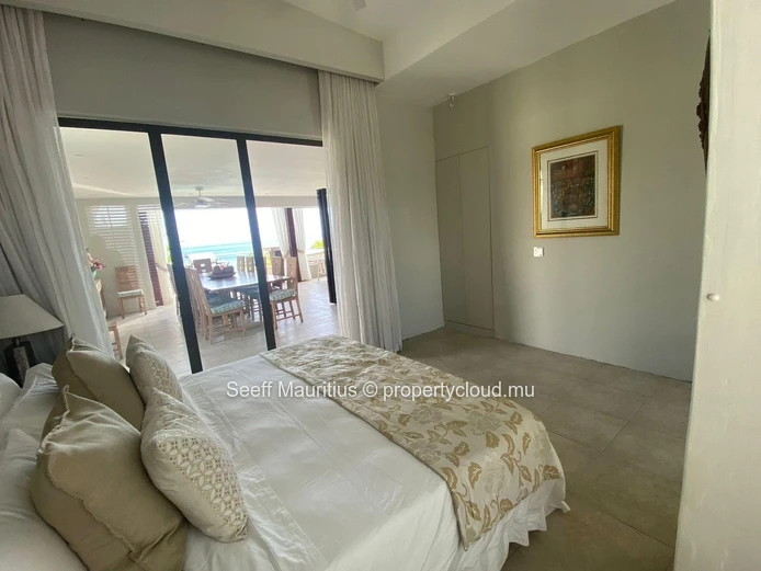 Exceptional waterfront penthouse - breathtaking sea view