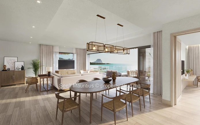 Exceptional Oceanfront Flat 