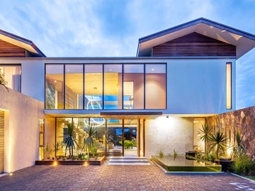 5 Bedroom House