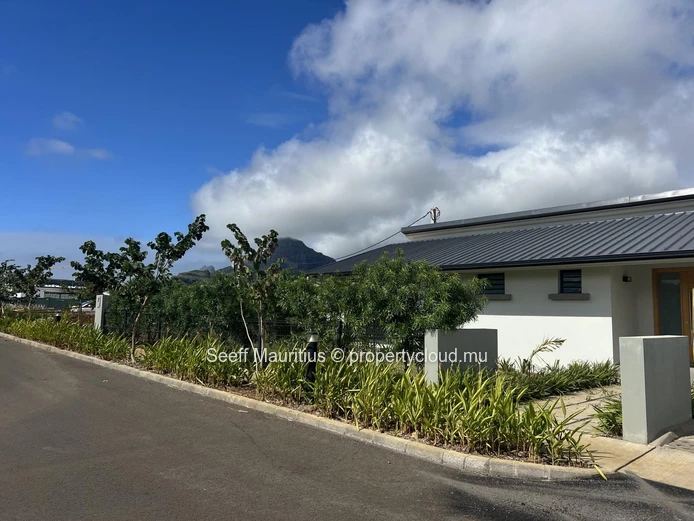 Brand-New 4-Bedroom Villa in Smart City on West Coast