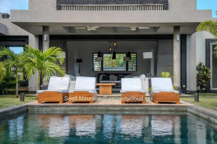 The Horizon House: A Masterpiece of Seamless Tropical Living