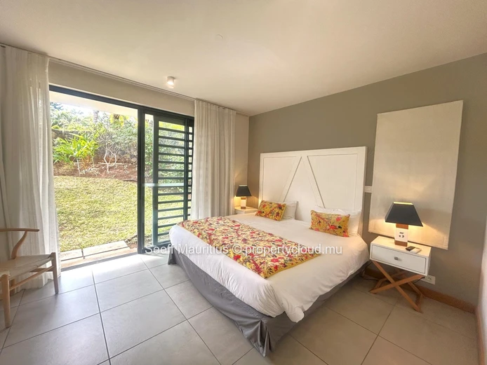 Escape to Your Tropical Oasis