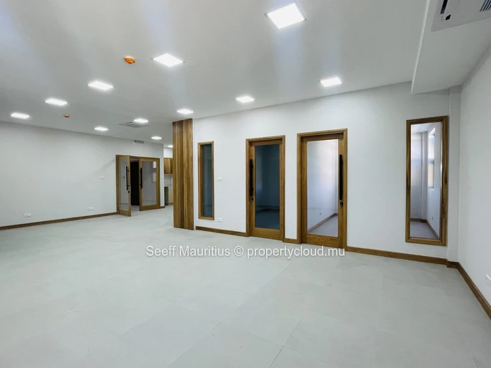 Office Space for Rent – Prime Location in Grand Baie
